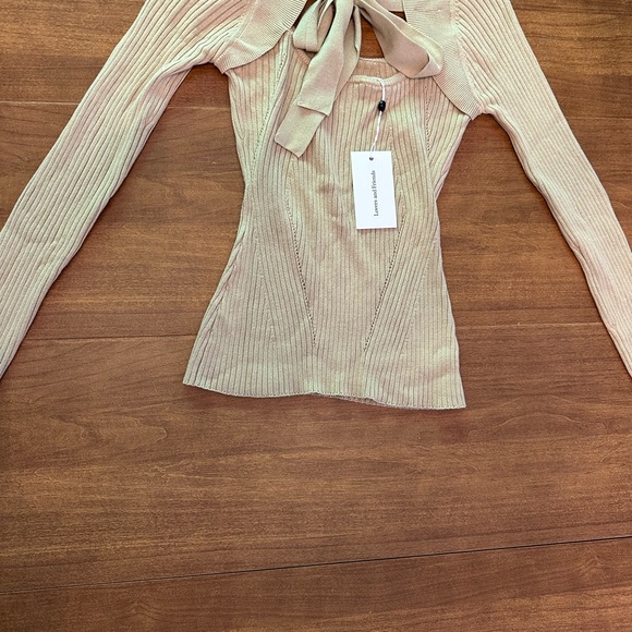 Lovers and Friends Alina tie back square neck sweater. - Picture 4 of 6